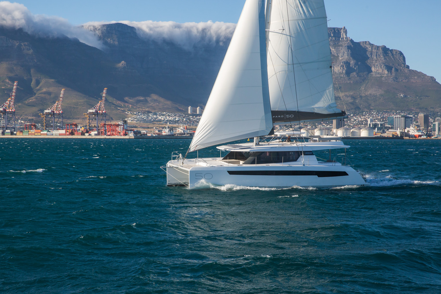 Leopard 50 Sailing Table Bay-9537 Leopard 50 Sailing Table Bay-9537