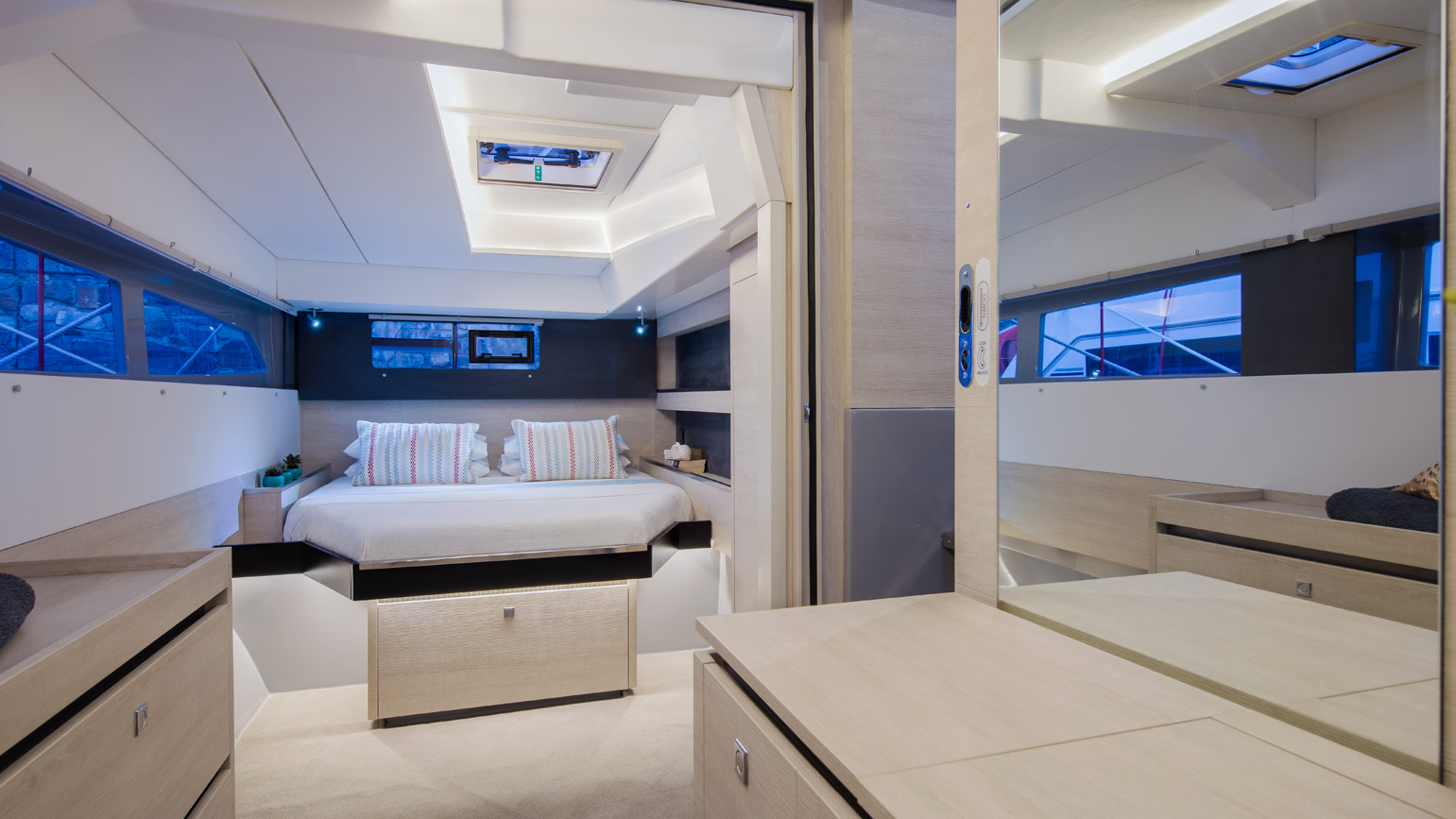 Leopard 50 Interior-9812 Leopard 50 Interior-9812